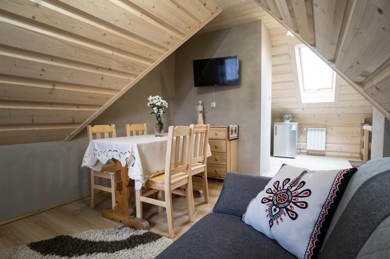 Apartamenty U Gabi Poronin Bagian luar foto